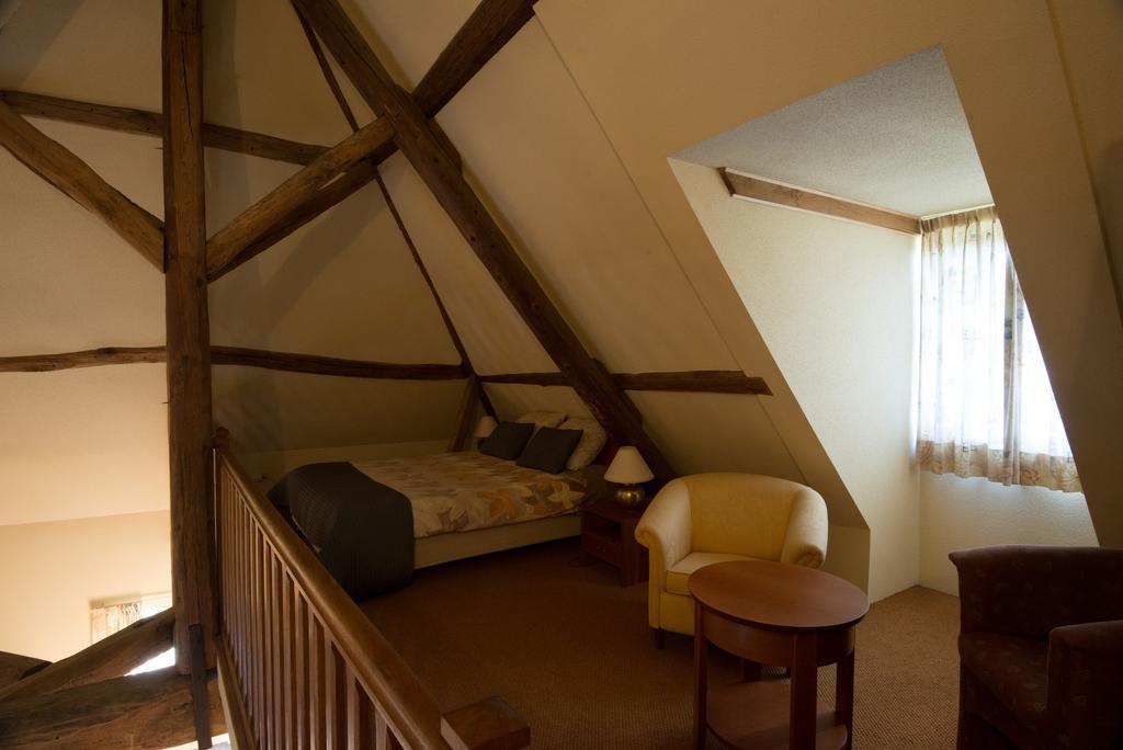 Charme Hotel La Dominotte Demigny Room photo