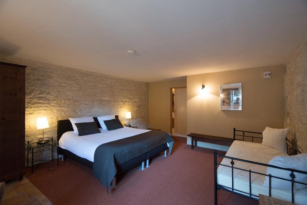 Charme Hotel La Dominotte Demigny Room photo